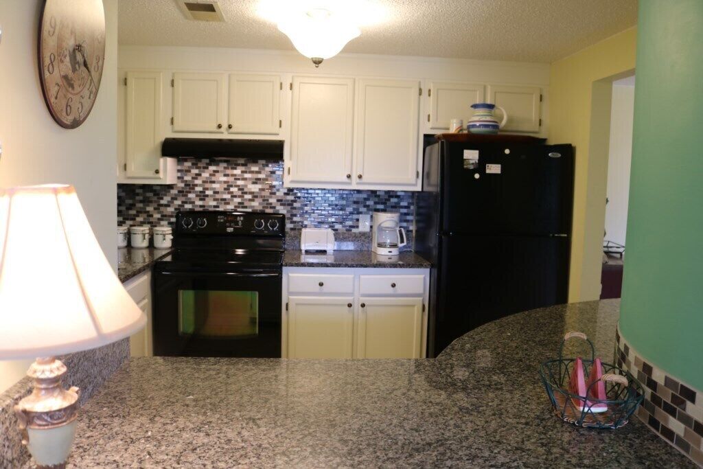 '5300FT Retreat' - Stunning Private Views w/ Pool Access