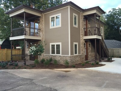 Great Condo on North Lamar Blvd near The Square and Ole Miss