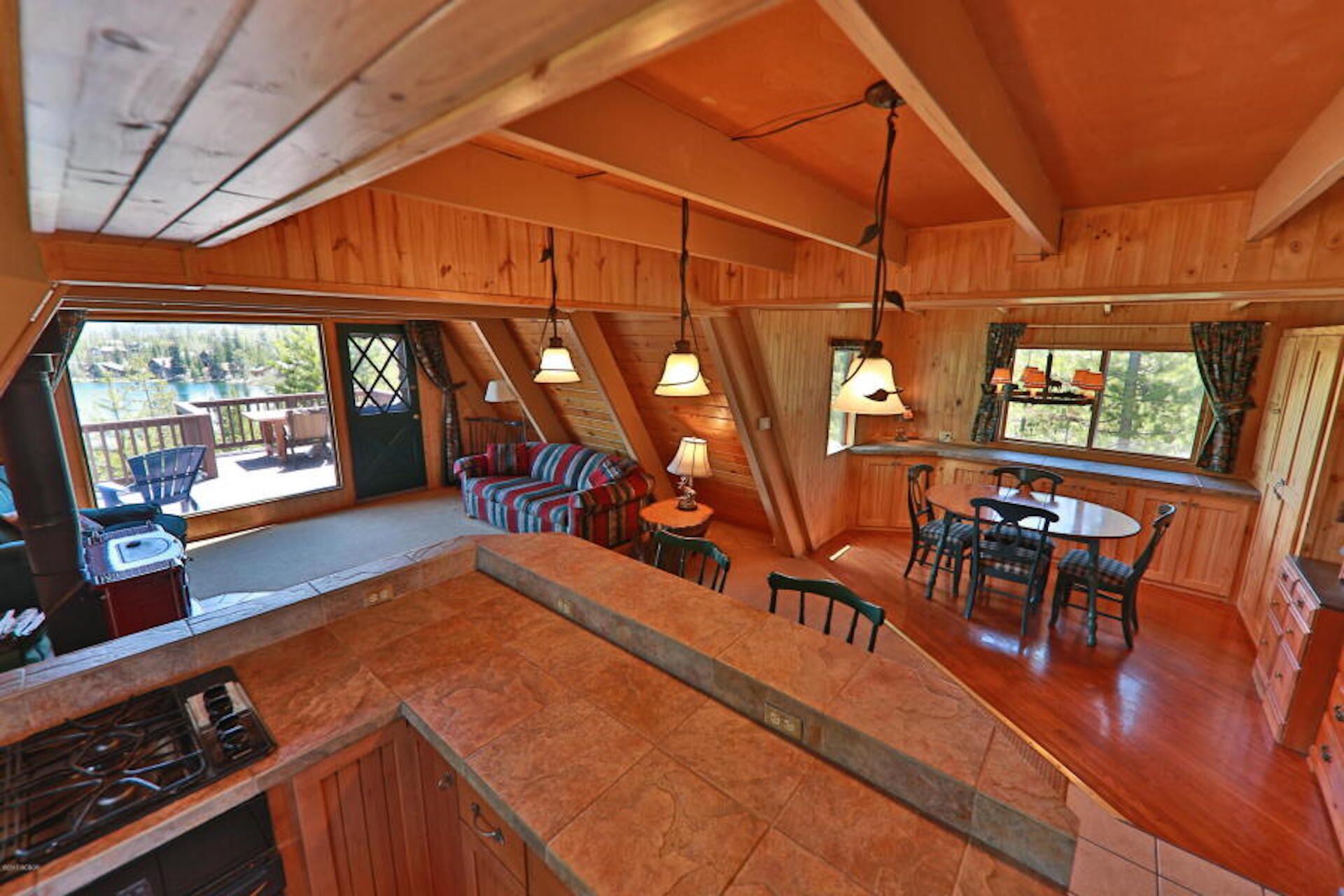 Spectacular Mtn & Lake Views.  A Frame Cabin in Grand Lake minutes from RMNP. 