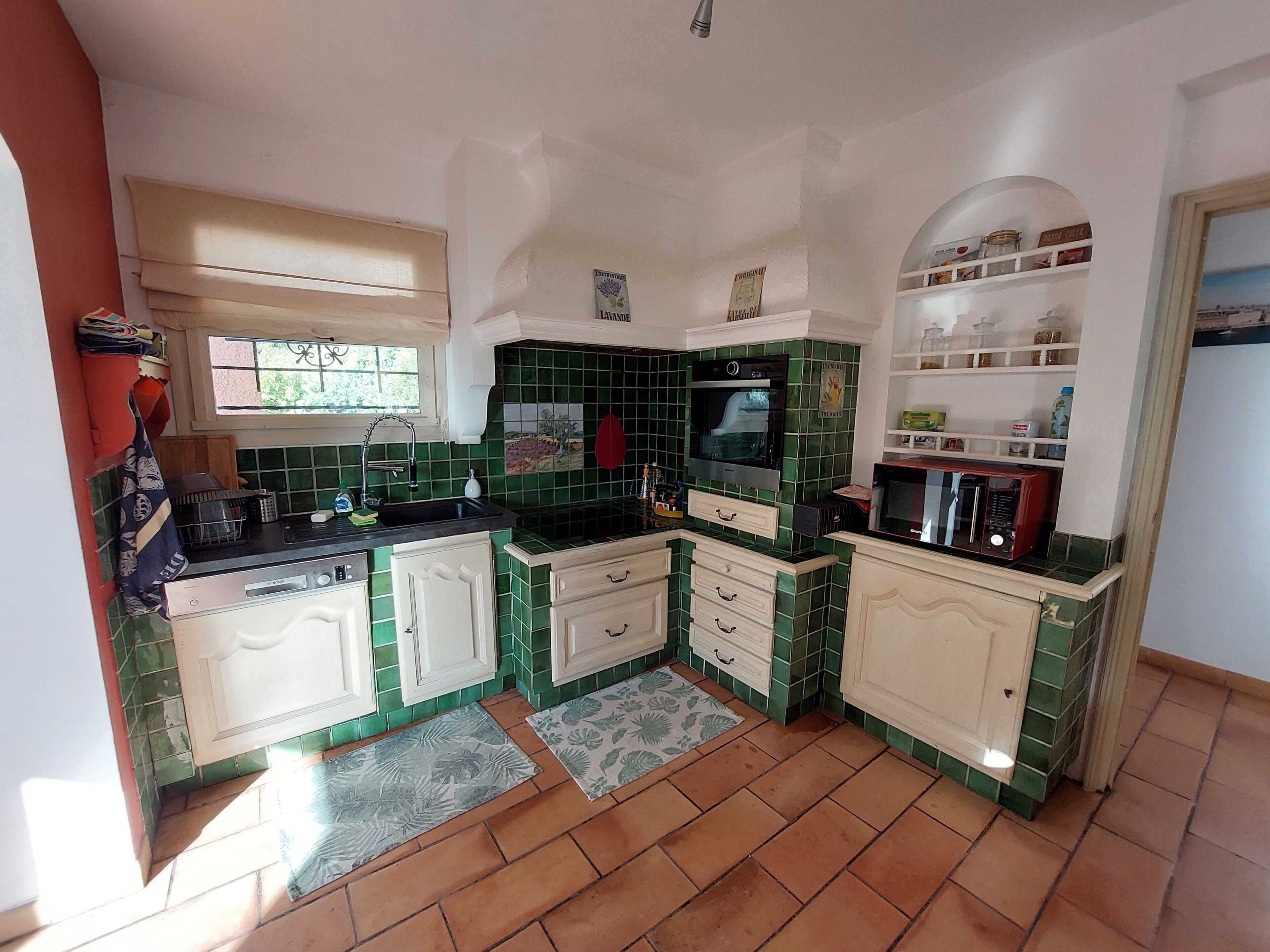 Spacious air conditioned house with large swimming pool - Provence