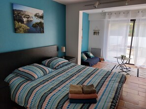4 Schlafzimmer, Bügeleisen/Bügelbrett, kostenloses WLAN, Bettwäsche