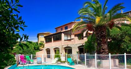 Spacious air conditioned house with large swimming pool - Provence