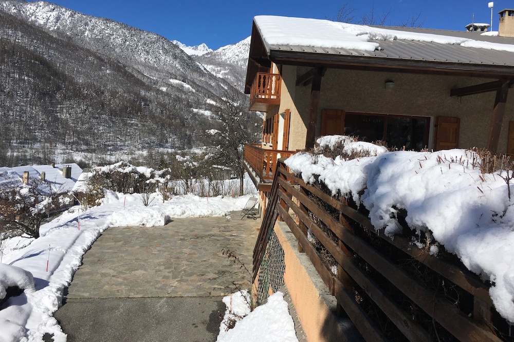 The Chenapans, renovated, balneo, billiard, spacious, cozy, view, sun