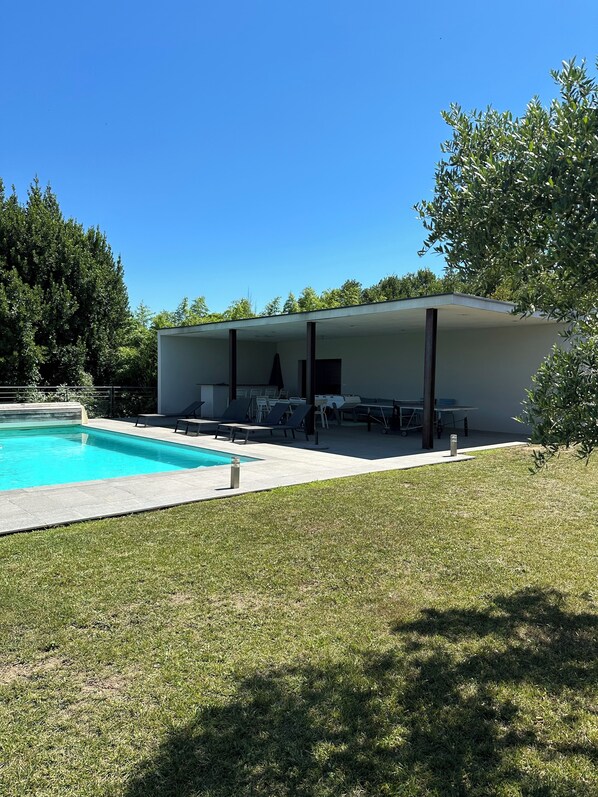 Alberca al aire libre 