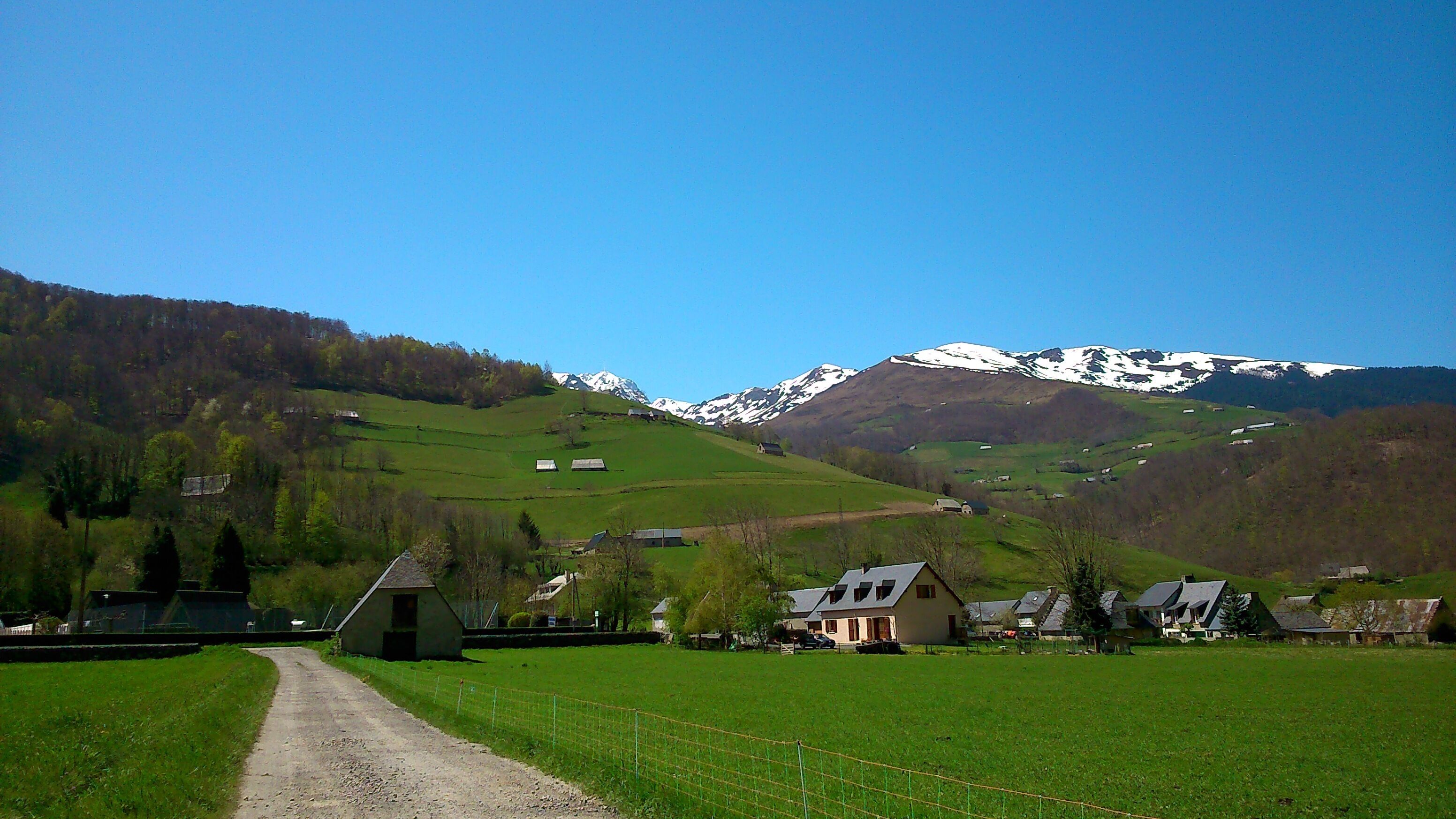 vue sur le pic derrière le gîte