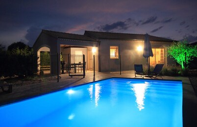 Superb Villa 4 people, private pool, air conditioning, TBéquipement, calm