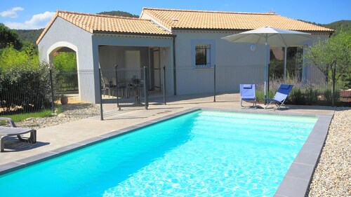 Hervorragende Villa 4 Personen, privater Pool, Klimaanlage, Ausstattung, Ruhe