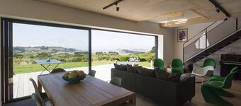 Maison avec vue mer d'exception, jardin et terrasse avec jacuzzi