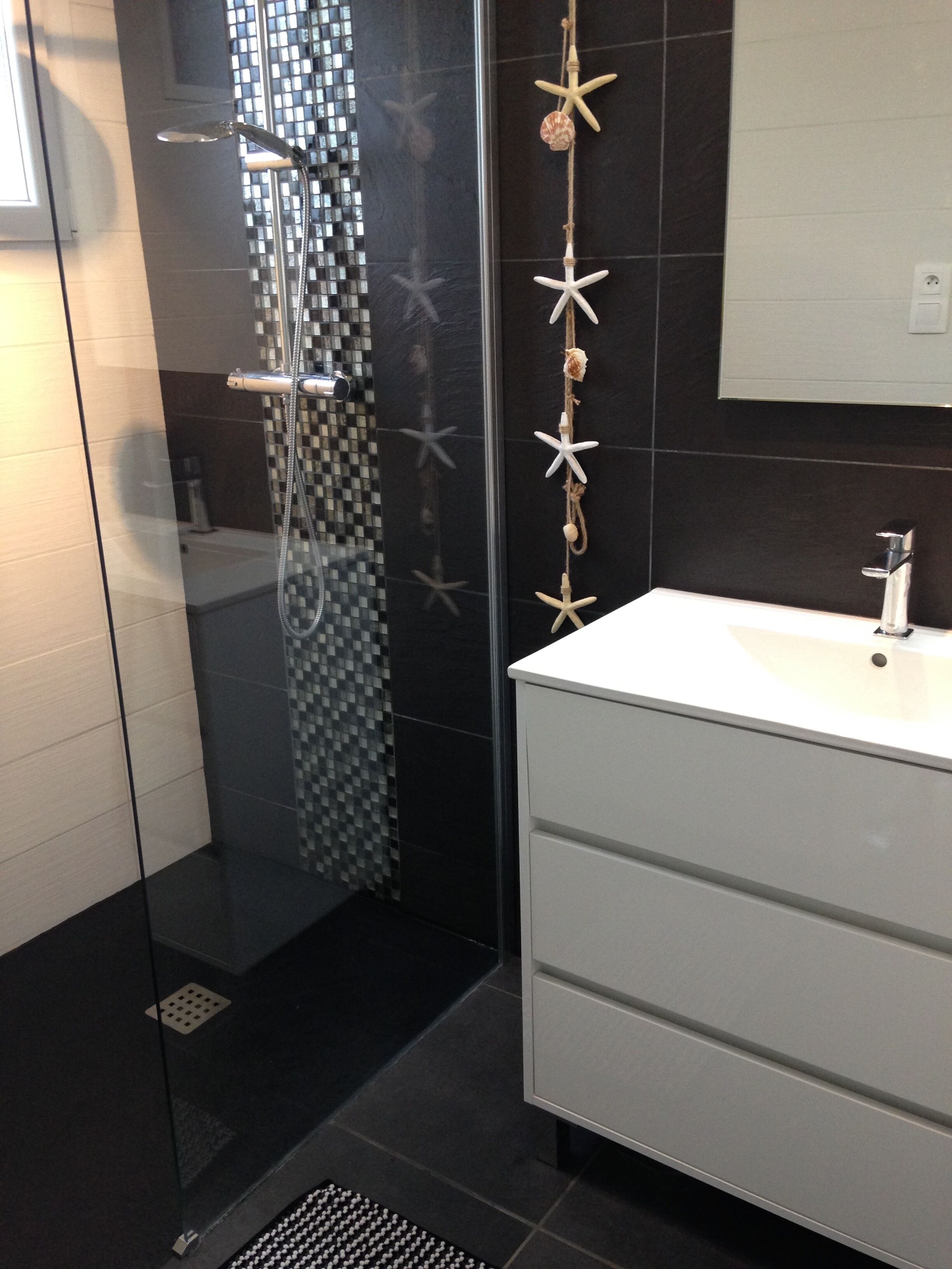 Een douche, een haardroger