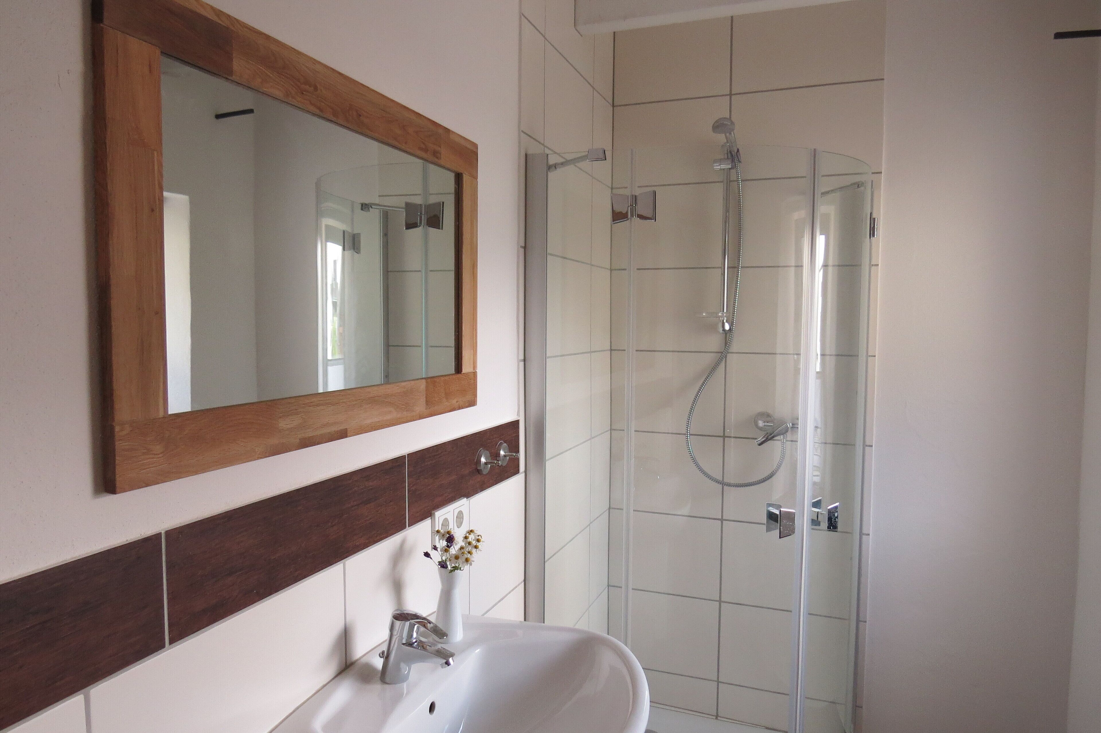 Douche, serviettes fournies
