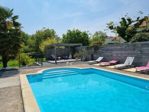 Piscine extérieure, piscine chauffée