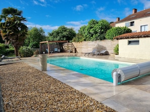 Piscine extérieure, piscine chauffée