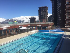 Pool - 5-person studio with balcony, breathtaking view of the valley, at the foot of the slopes. (Villarembert)