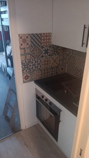 1 bedroom, WiFi - 5-person studio with balcony, breathtaking view of the valley, at the foot of the slopes. (Villarembert)