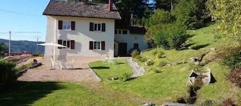 Very nice and large apartment on the first floor of a Vosges family house GERARDMER