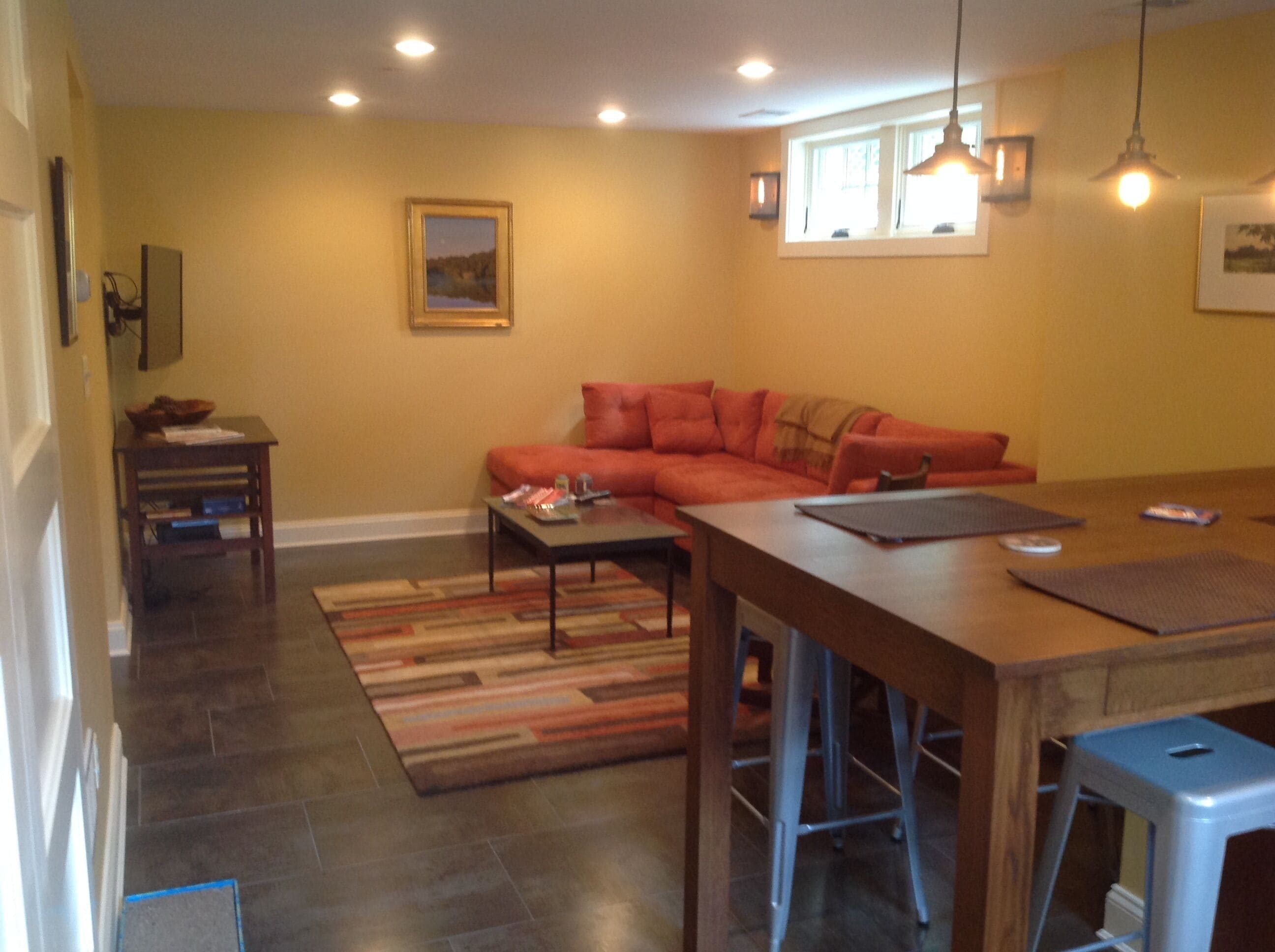 Craftsman Bungalow Apartment Near Naval Academy Stadium and Historic District