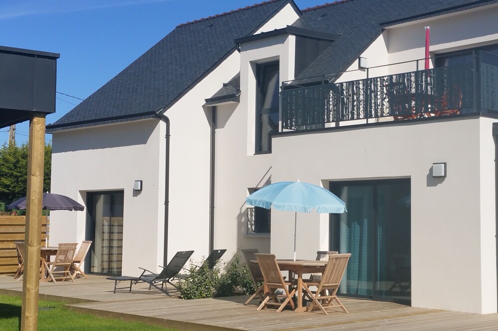 Ground floor apartment with terrace, spa and sauna