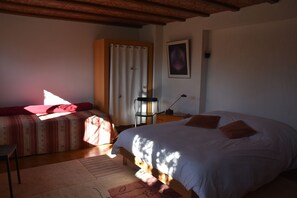 3 Schlafzimmer, Bügeleisen/Bügelbrett, Reisekinderbett, WLAN