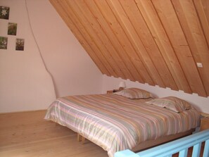 1 soverom, strykejern/-brett, wi-fi og sengetøy