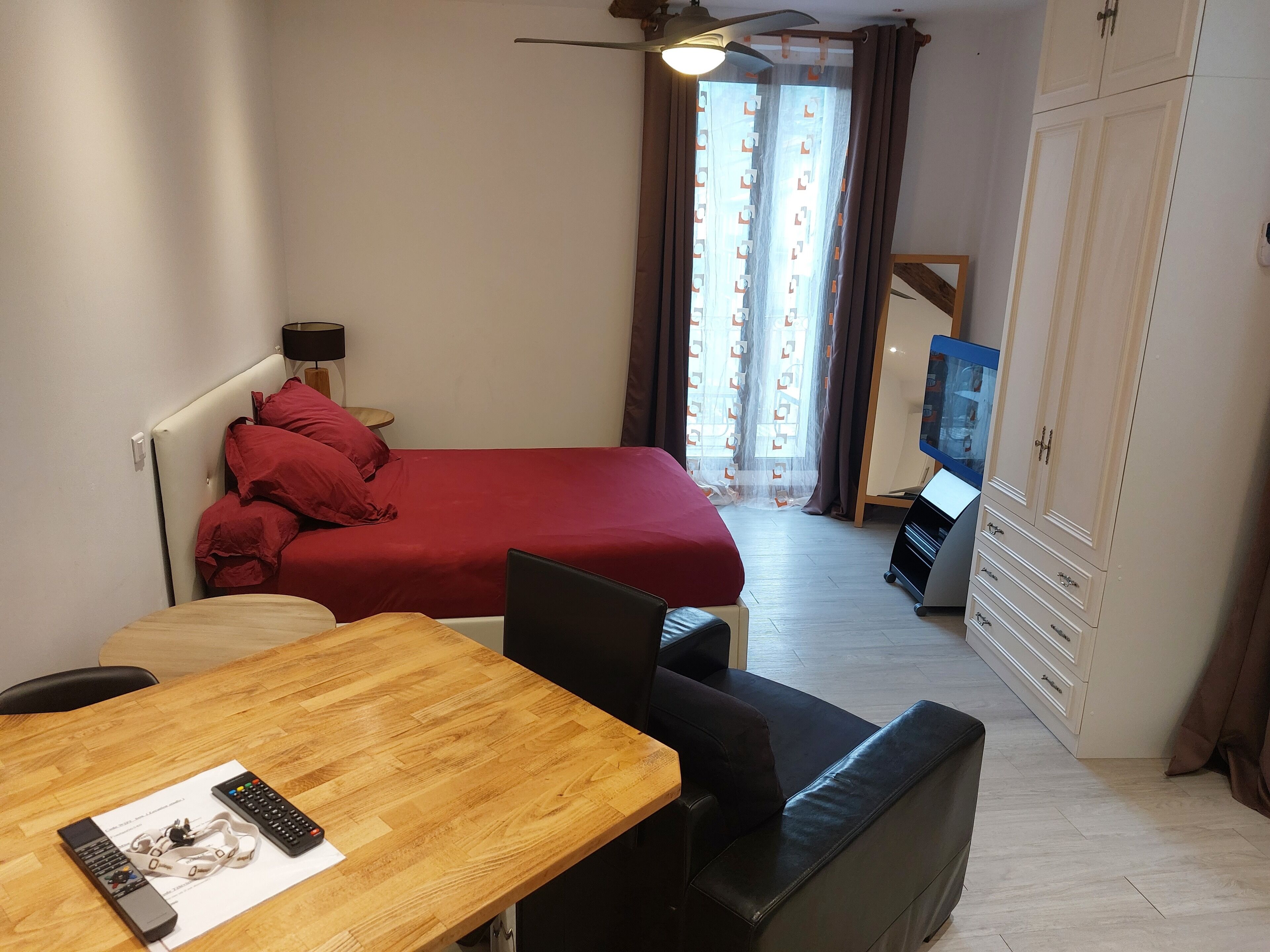 1 間睡房、熨斗/熨衫板、Wi-Fi