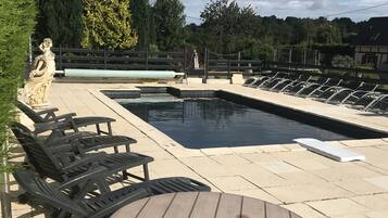 Piscine extérieure, piscine chauffée