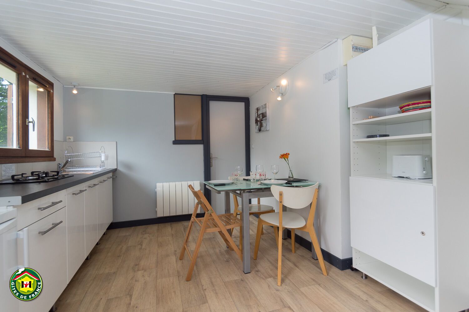 Gîte 25 m2 duplex, on the ground floor, in an autonomous building.
