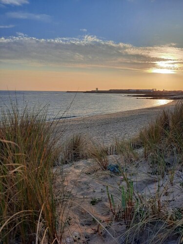 Detached house 6 ( to 8 pers with sup over 6). ..100m from the beach )