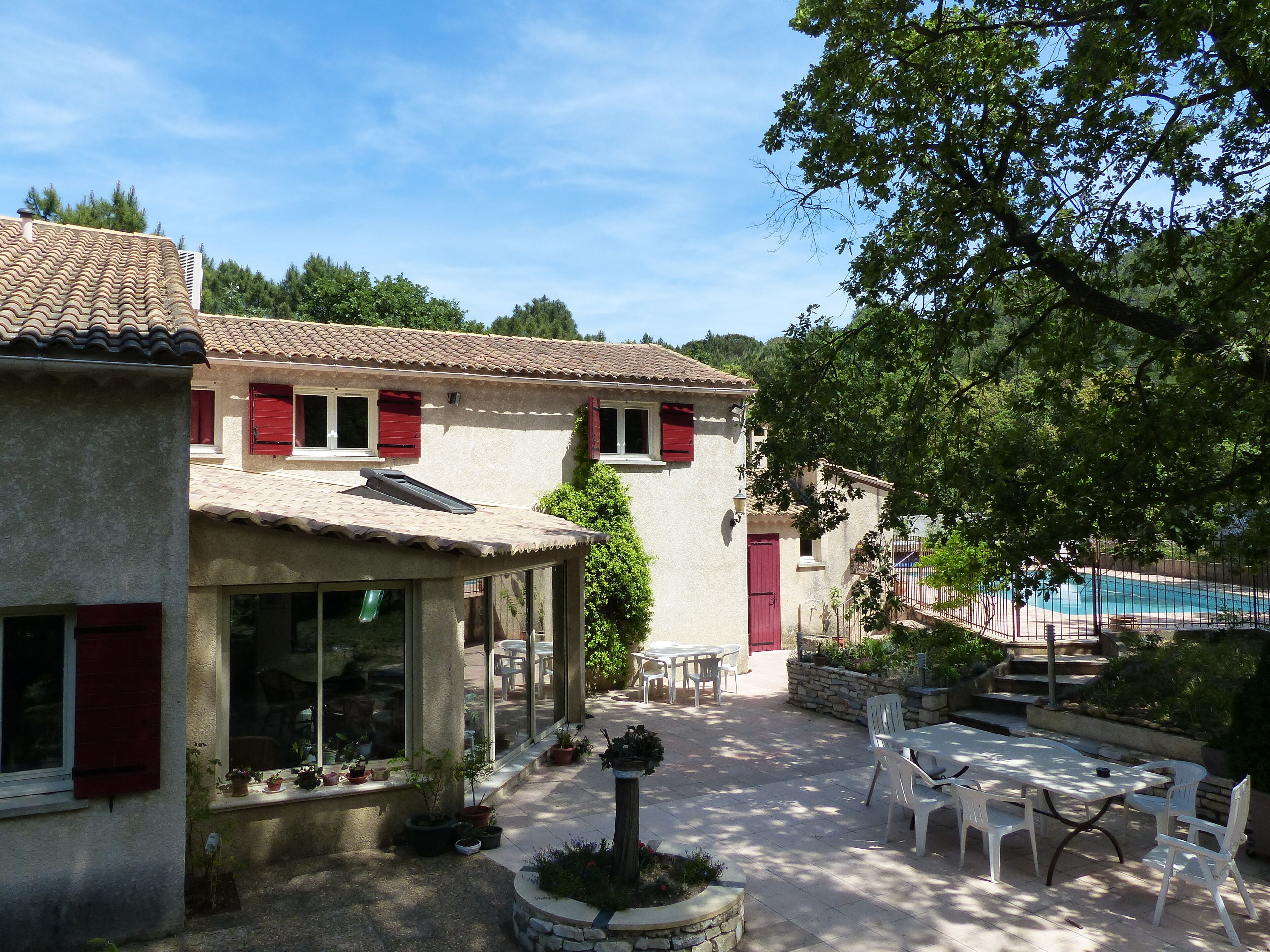 At the edge of Provence, on raised ground. Wellness and quiet assured