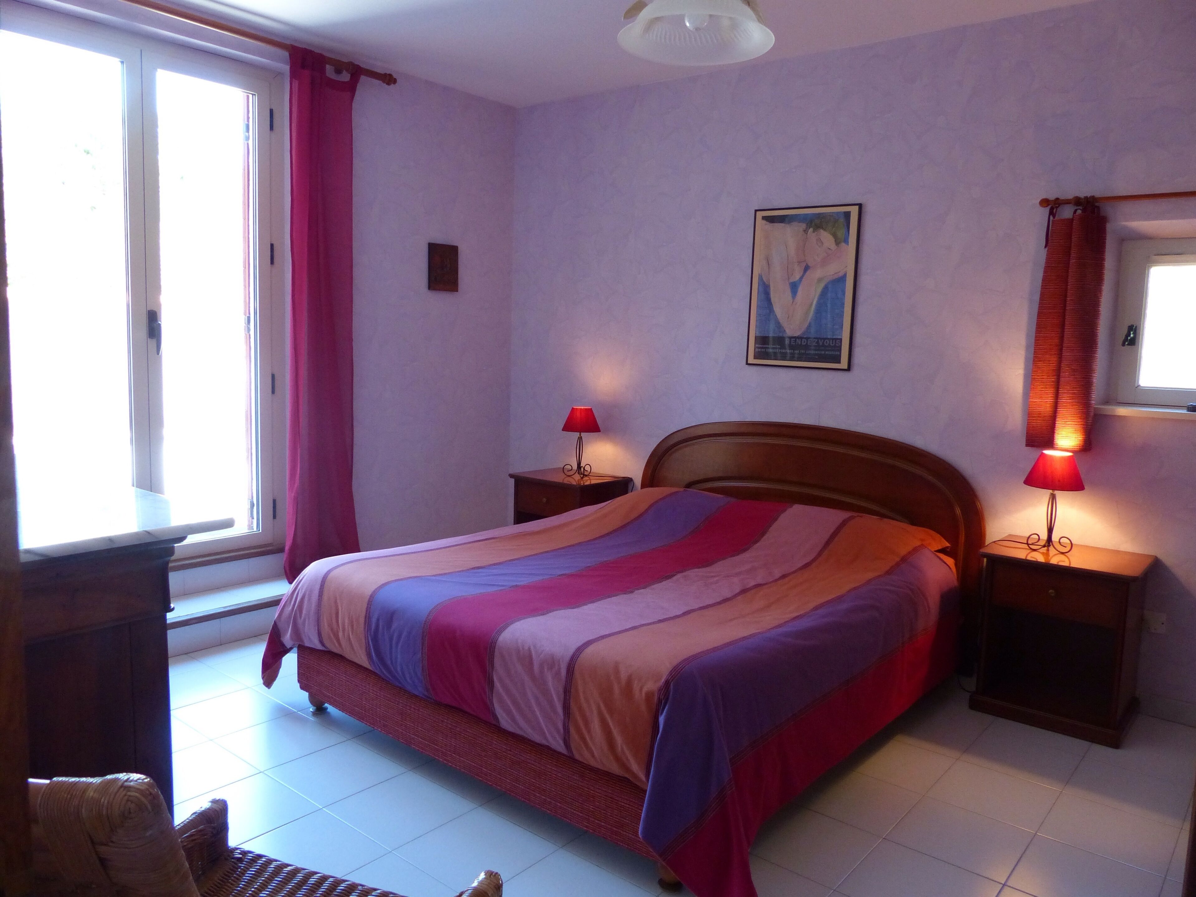 At the edge of Provence, on raised ground. Wellness and quiet assured