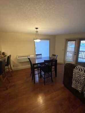 تناول الطعام