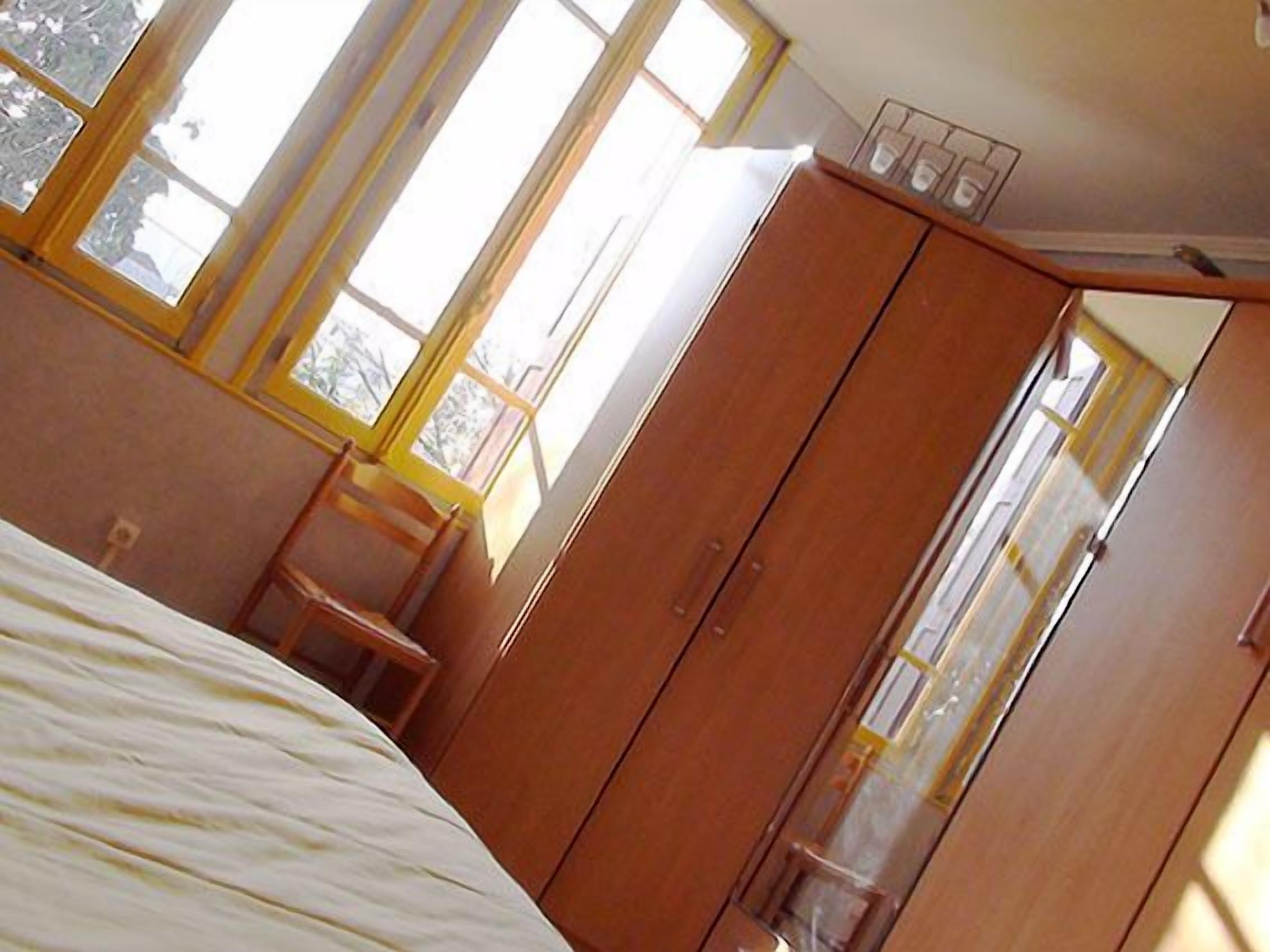 Large house facing the vineyards, in a quiet environment