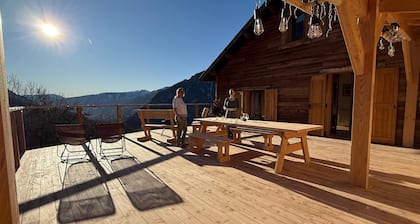 Ferienhaus im schönen alten Dorf von den schönsten Wanderungen