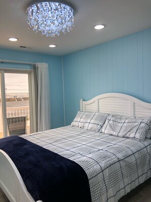 5 habitaciones, tabla de planchar con plancha, wifi y ropa de cama