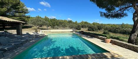 Piscine extérieure, piscine chauffée