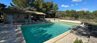 非常に静かな、美しい景色のヴィラです。 大きなフェンスのプロパティ