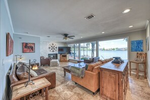 Smart TV, fireplace, DVD player, video library