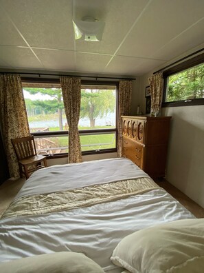 3 chambres, lit parapluie, Wi-Fi gratuit, draps fournis