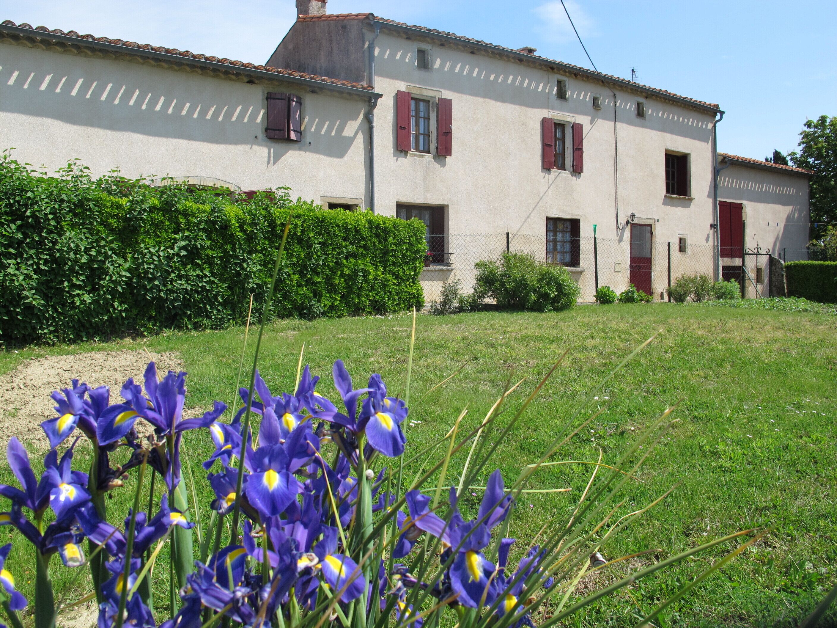 Seasonal rental from 2 to 10 pers.