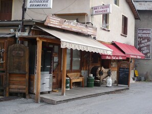 Esterni