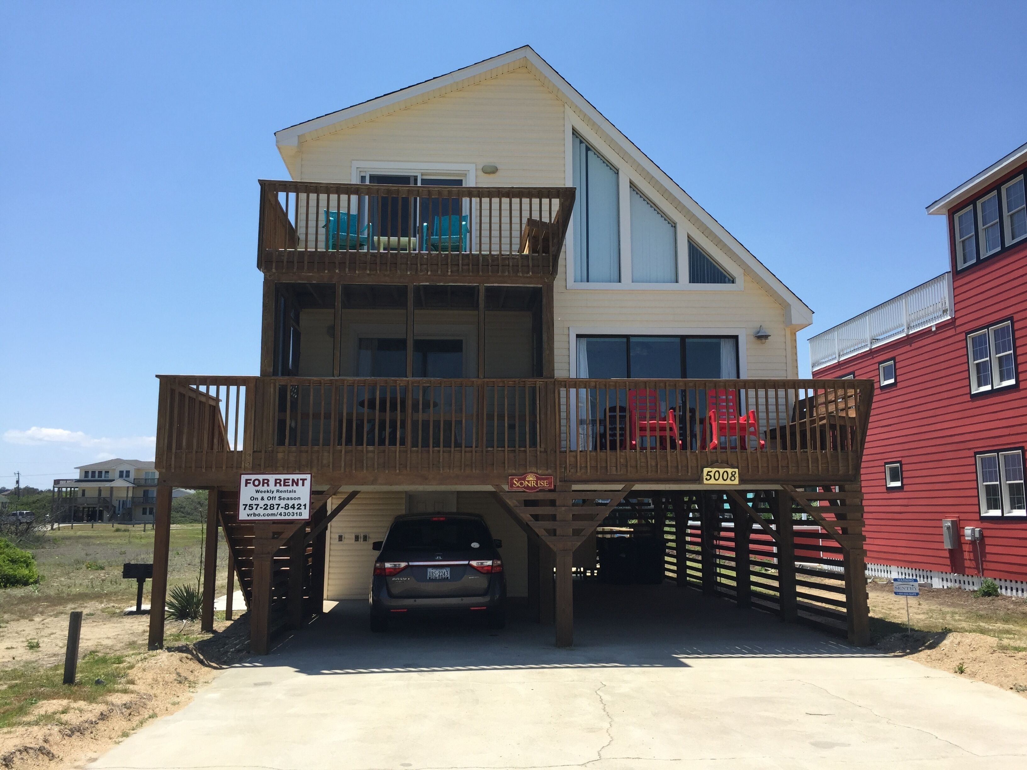 Outer Banks Oceanside Cottage 'Sonrise' in Kitty Hawk