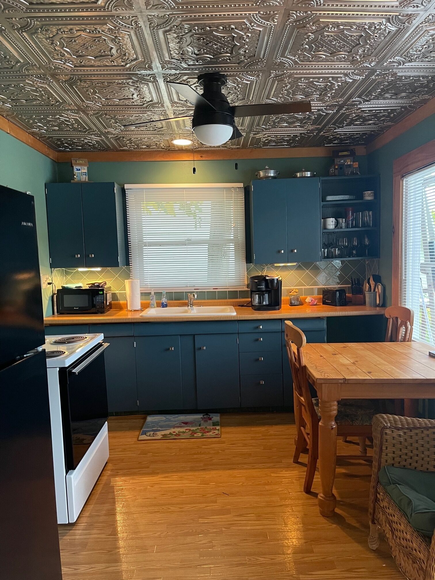 Keuka Guest Cottage w/Hot Tub 