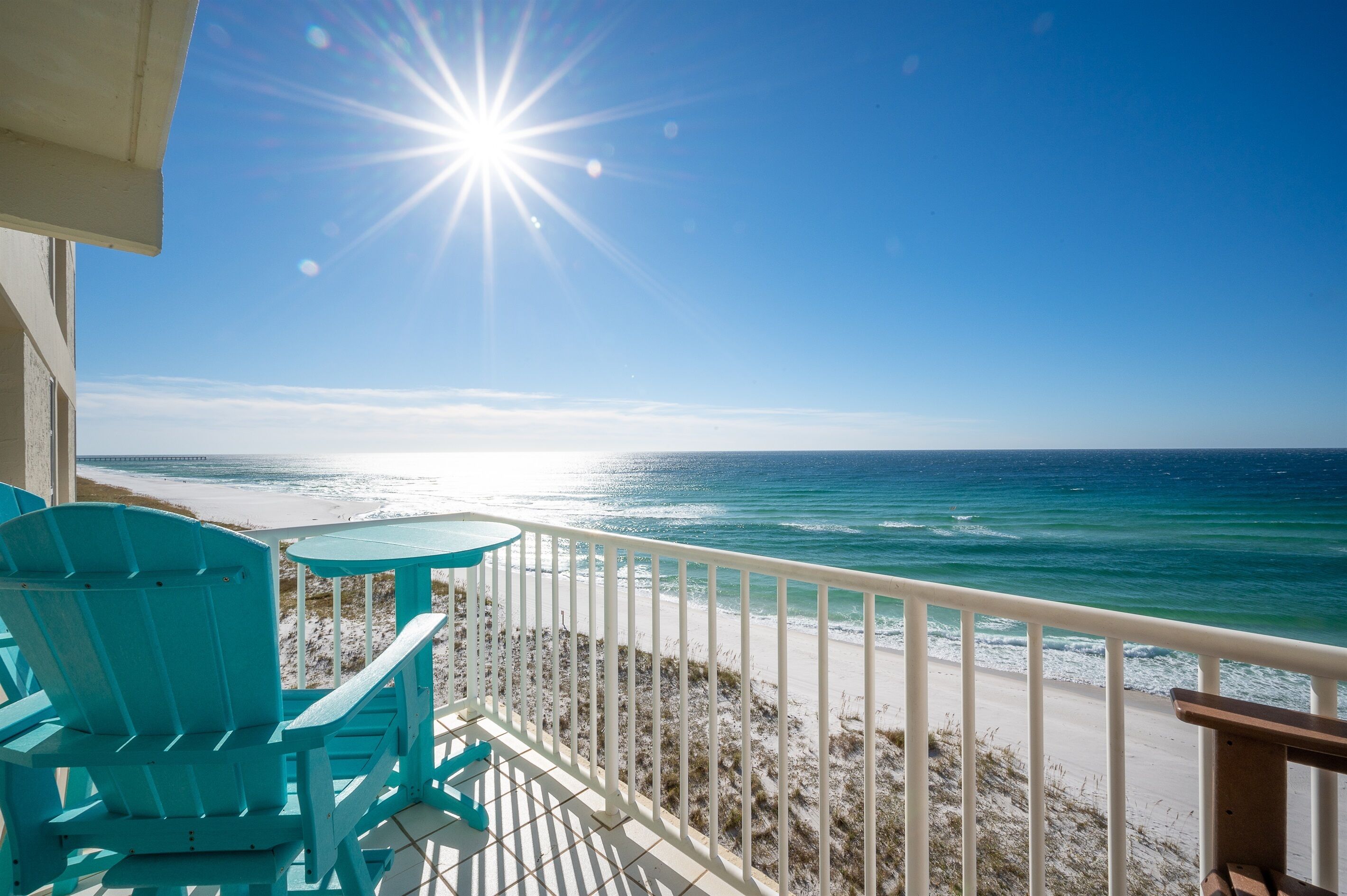 Stay Sans Souci on the beach! Gated property located on Pensacola Beach 😎