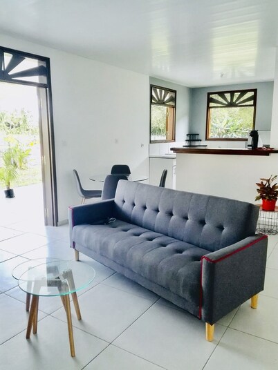 ★ Beach House ★ Up to 6 people