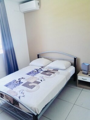 3 chambres, fer et planche à repasser, accès Internet, draps fournis