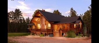 Private lodge Black Hills, kids<10yrs free, Custer Rushmore call 4 <10 Grp rates