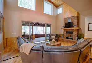 Smart TV, fireplace, video games, ping pong