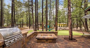 Outdoor dining - *April Special* Groups~PlayArea~Pinetop Mtn Escape (Pinetop)