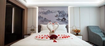 Dragon City International Hotel