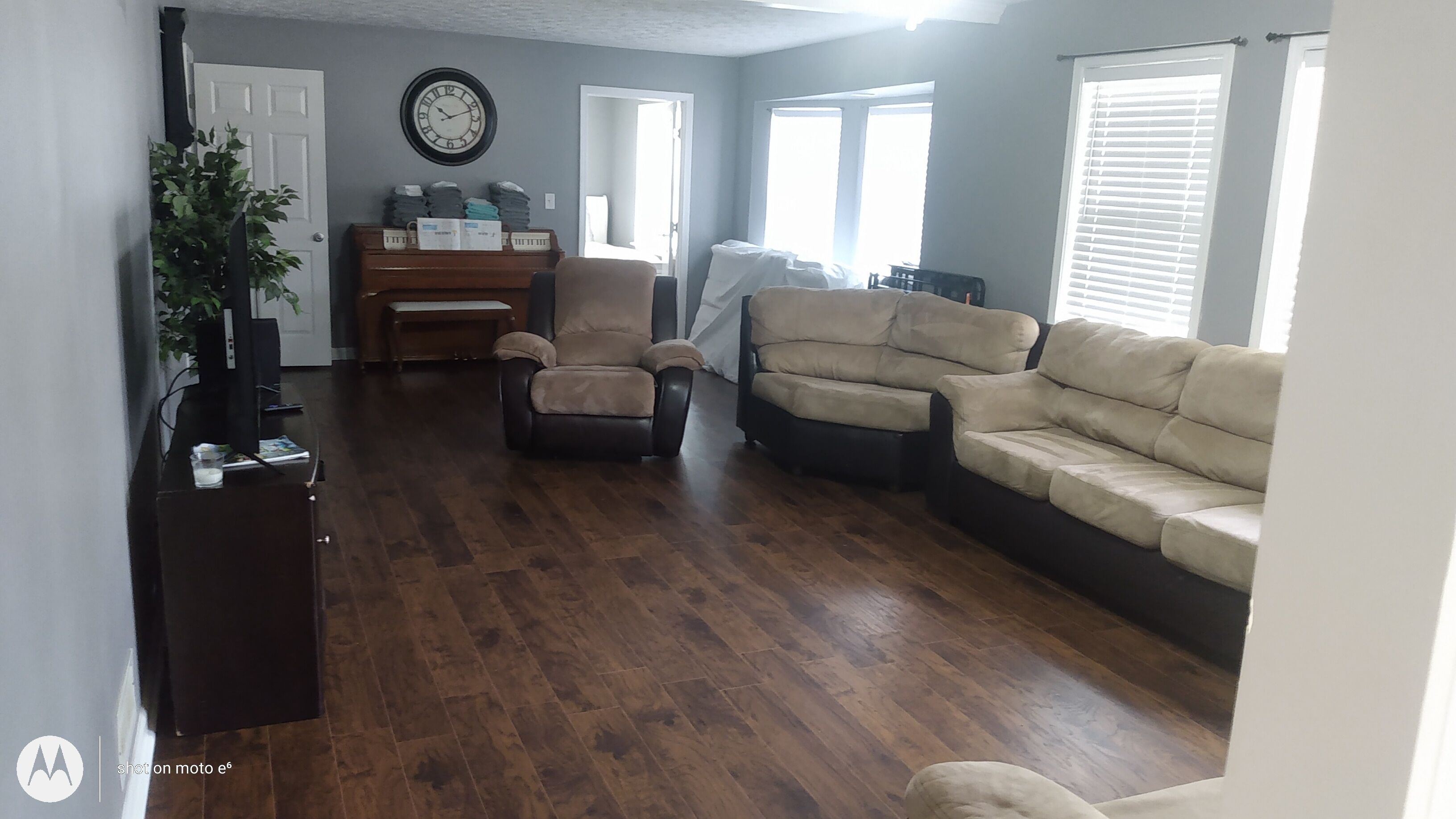  5br/4ba PRIVATE POOL   Big Deck /Families/ 6 Flags / Kids Paradise.  On 5 acres