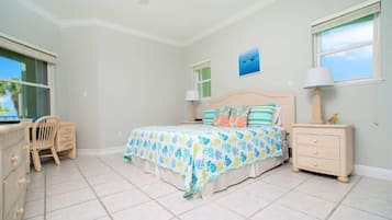 2 bedrooms, desk, iron/ironing board, WiFi